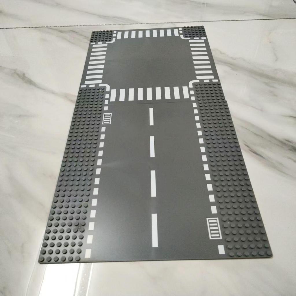 Children's Toys Building Blocks Base Plate City Street Scene Crossroads D-intersection Straight Turning Compatible with