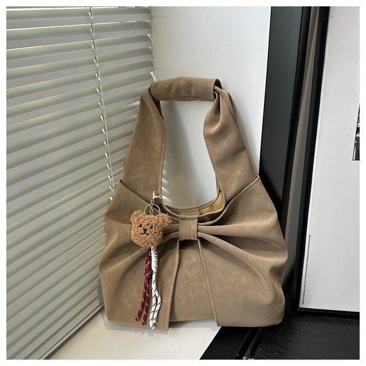 A Design With A Niche Bow Unique Fashionable And Stylish Largecapacity Singleshoulder Underarm Tote Bag