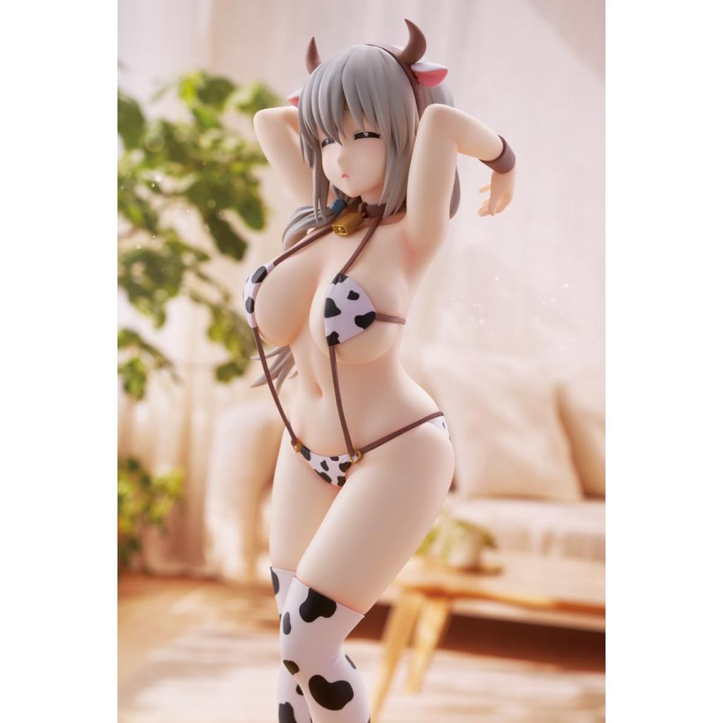 Uzaki-chan Wants to Play! GLITTER&GLAMOURS Tsuki Uzaki Cow Swimsuit Ver.