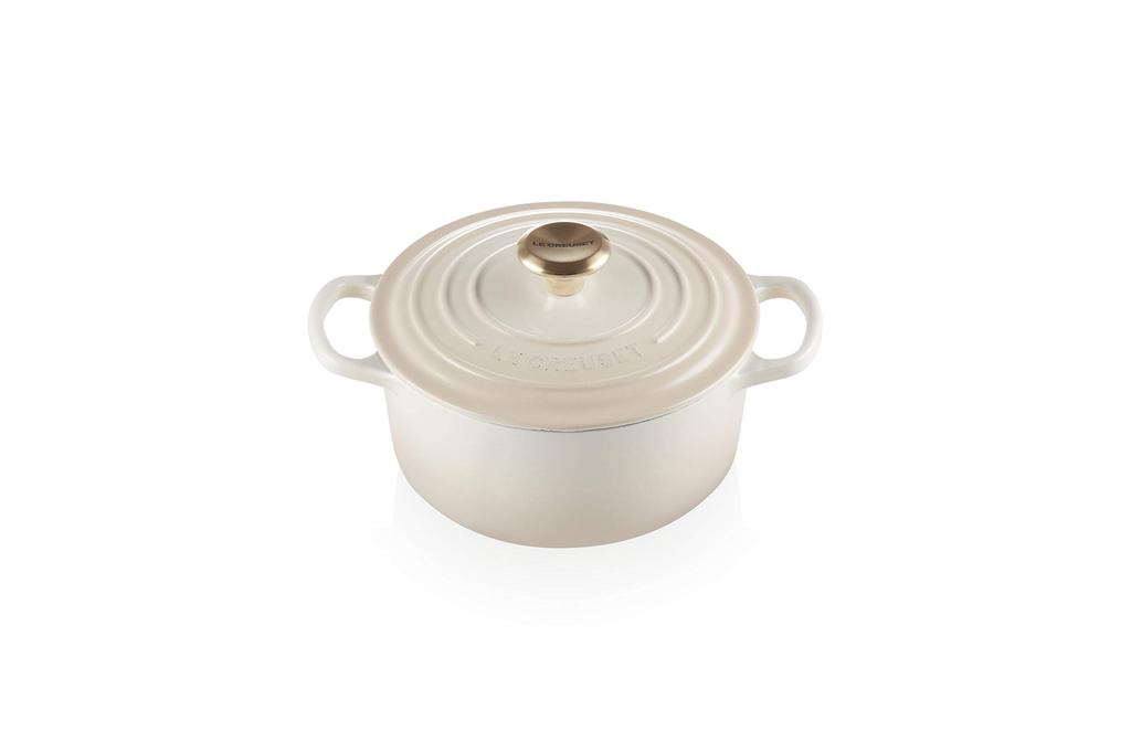 Le Creuset Signature Cocotte Ronde 18cm Cast Iron Enamel Pot, Gas, Induction, and Oven Safe [Official Japanese Product]