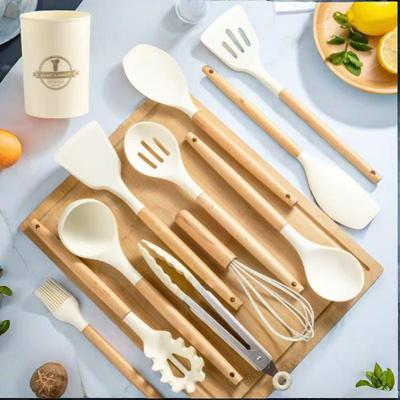 12-teiliges hochtemperaturbeständiges Silikon-Küchenutensilien-Set mit Holzgriffen