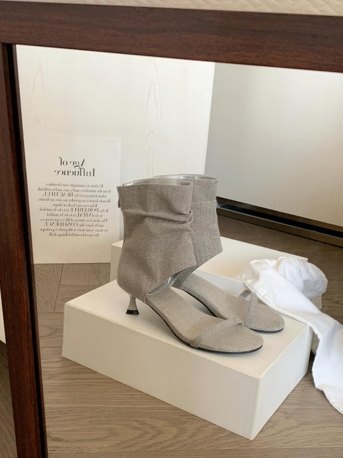 

Sheepskin version niche trouser boots Roman thin heel open-toed sandals women s one-word high-heeled cool boots 35 сірий колір