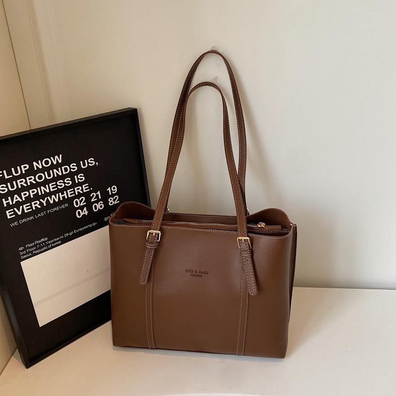 This Year's Popular Bag Women's Large-capacity 2025 New Autumn and Winter Versatile Casual Shoulder Bag Textured Commuter Tote Bag