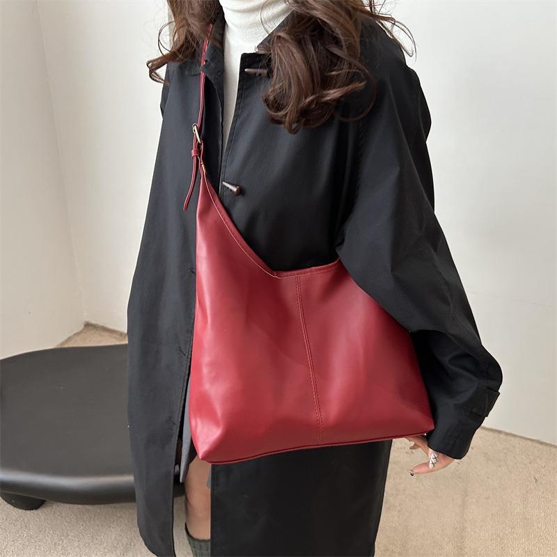Large-capacity commuting new winter popular  solid color simple texture casual shoulder underarm tote bag women