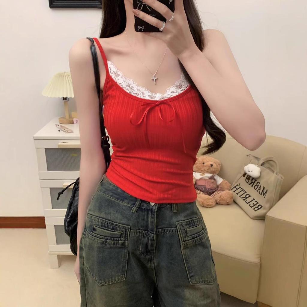 Lace Patchwork Ribbed Tank Top with Chest Pads and Slimming Fit for Women