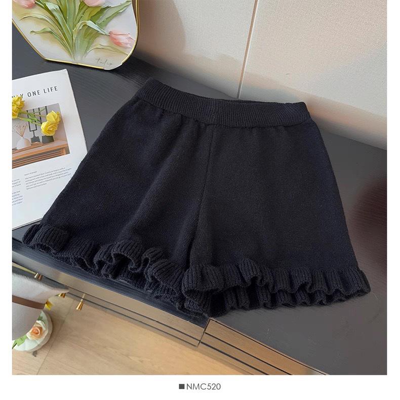 

Autumn-Winter 2025 Women s Solid Knit Ruffle Edge High Waist Slimming A-Line Shorts One Size чёрный