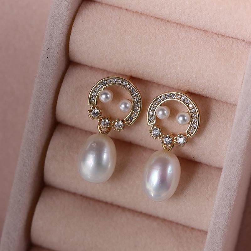 Natural Freshwater Pearl Stud Earrings with Zircon Inlay and Copper Gold-Plated 925 Silver Needle