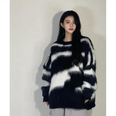 Black White Contrasting Women Sweater Korean Loose Simple Round Neck Ladies Pullover Sweaters Autumn Casual Versatile Woman Outerwear
