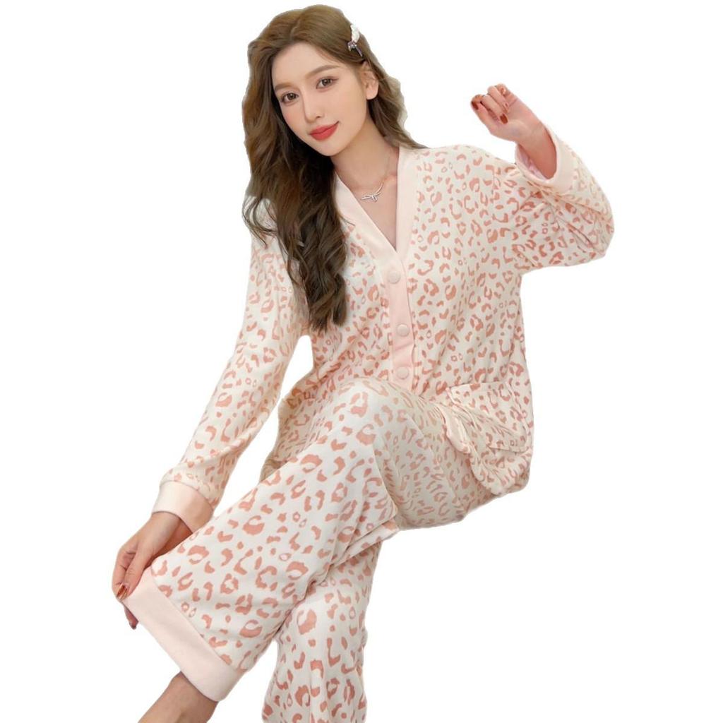 Women's Sweet Leopard Print V-Neck Fleece Pajama Set - Cozy Long Sleeve Homewear for Autumn/Winter