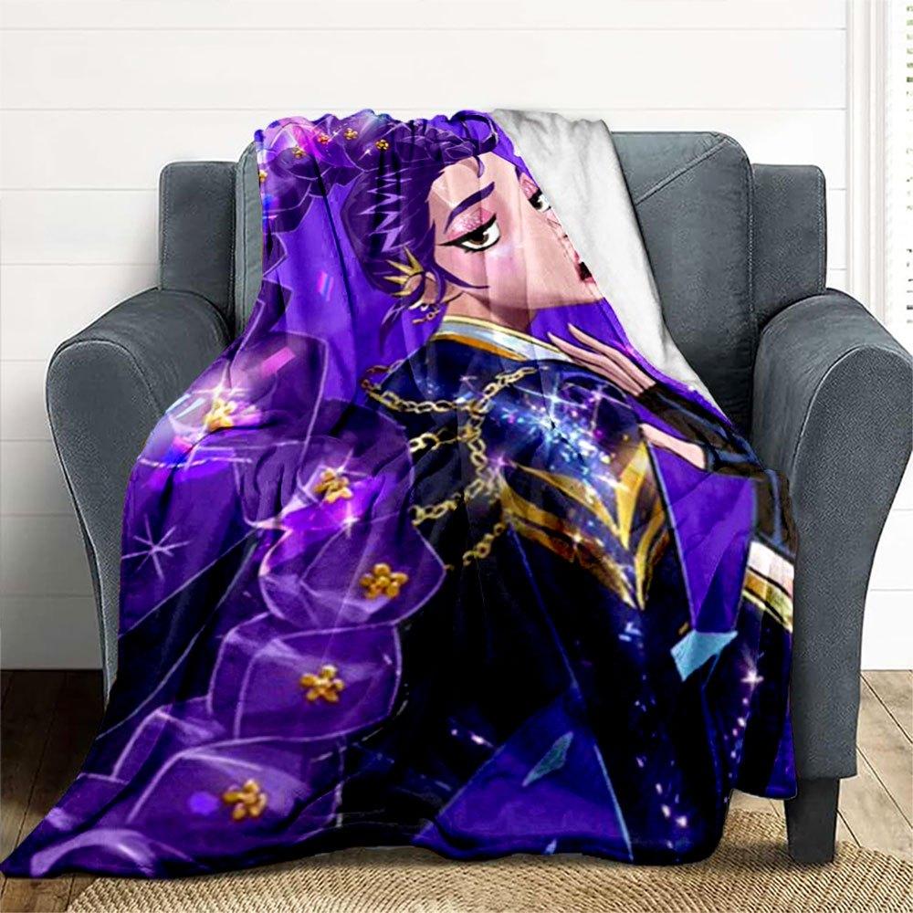 Purple Floral Chain Jacket with Gold AccentsBlanket Lightweight Flannel Throw Blanket for Sofa, Bed, Travel, Camping, Livingroom, Office, Co