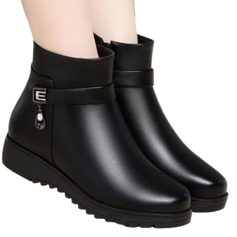 Autumn and Winter Plus Velvet Thickening To Keep Warm Middle-aged and Elderly Mothers Cotton Boots Soft Leather Soft-soled Non-slip Snow Boots