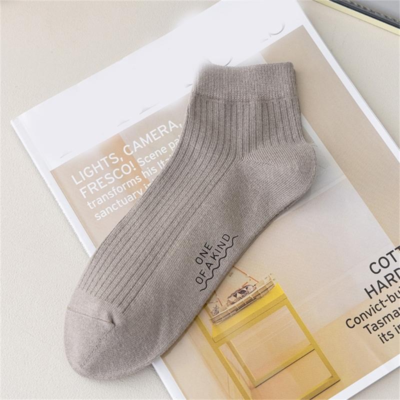Solid Color Men Sock Spring Autumn Casual Basic Stocking Vertical Stripes Breathable Comfortable Casual Sports Socking