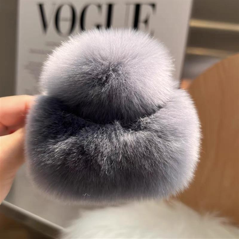 Single Piece Plus Faux Fur Hair Clip, Cute Simple Style Ob Long Hair Accessories, Solid Color, Small Size, Fluffy Effect Straw