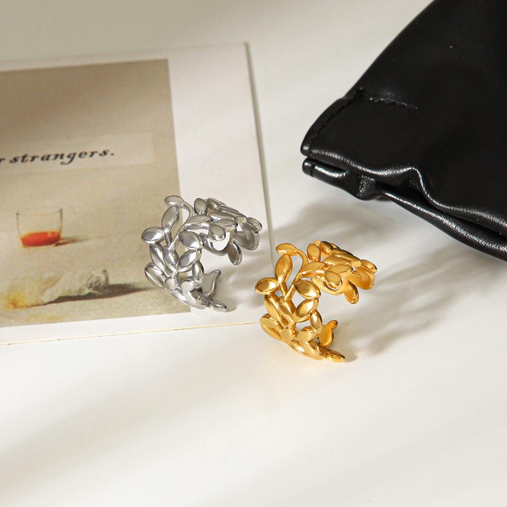 European and American Style Stainless Steel Hollow Leaf Ring, Exaggerated Jewelry, Fashion High-end Titanium Steel Ring