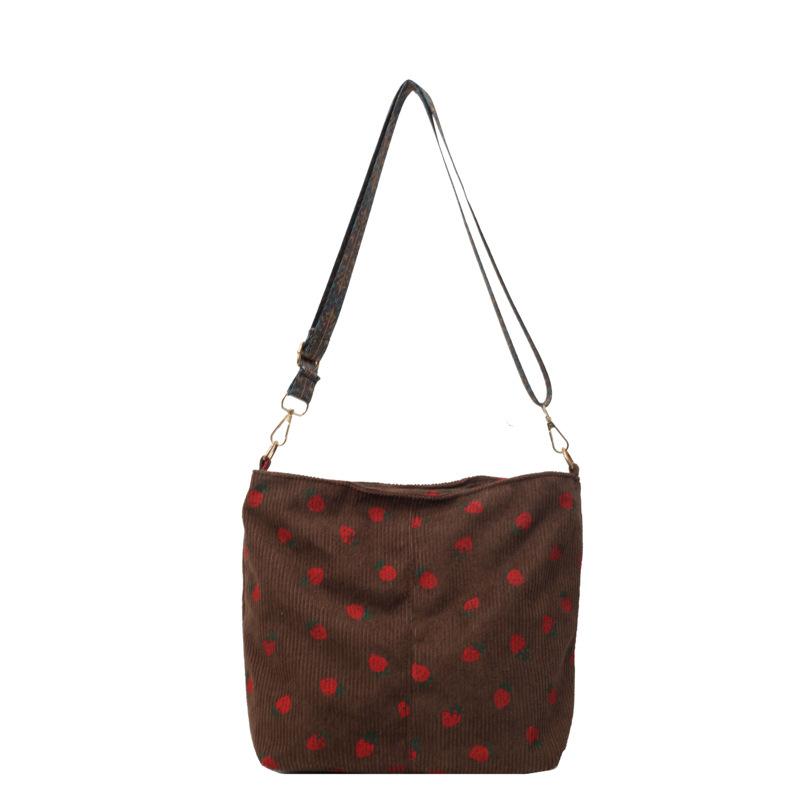 

Маленька сумка-тоут із принтом зі свіжою полуницею в іноземному стилі, літня нова повсякденна широкосмугова сумка великої місткості під пахвами 2024 року темно-коричневого кольору