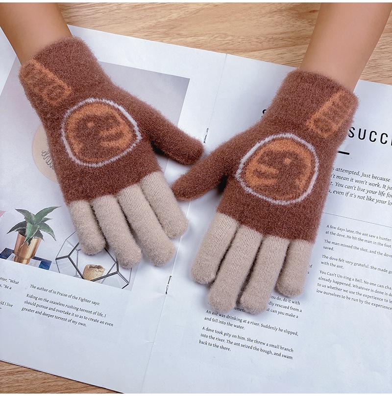 Kids' Cool Winter Knitted Gloves - Boys' Stylish Five-Finger Cold-Proof Design for Small & Medium-Sized Children
