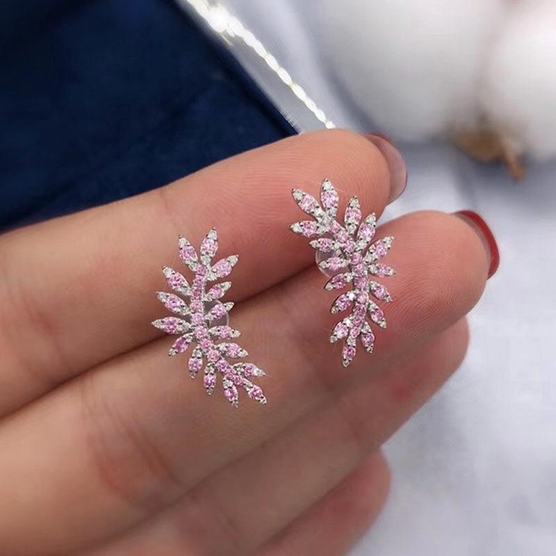 French Retro Floral Stud Earrings, Temperament Socialite Style Feather Zircon Earrings, Fashionable And Versatile Bridal Accessories