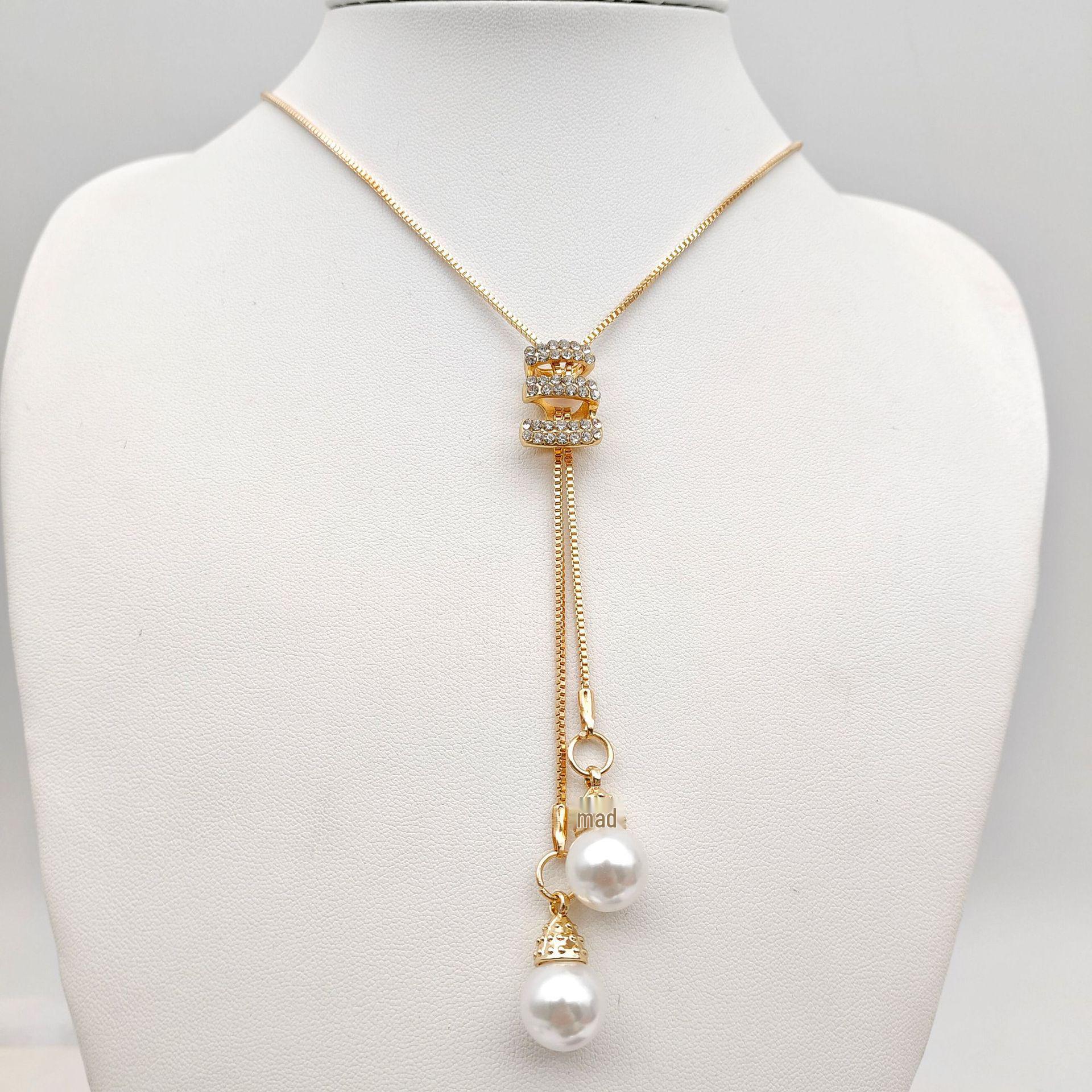 

Elegant Korean Tassel Pendant Sweater Chain - Versatile Autumn/Winter Style for Women