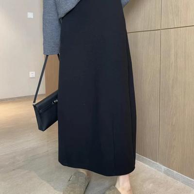 Wearing A Cotton Skirt with Slits and Versatile Skirt After Autumn and Winter