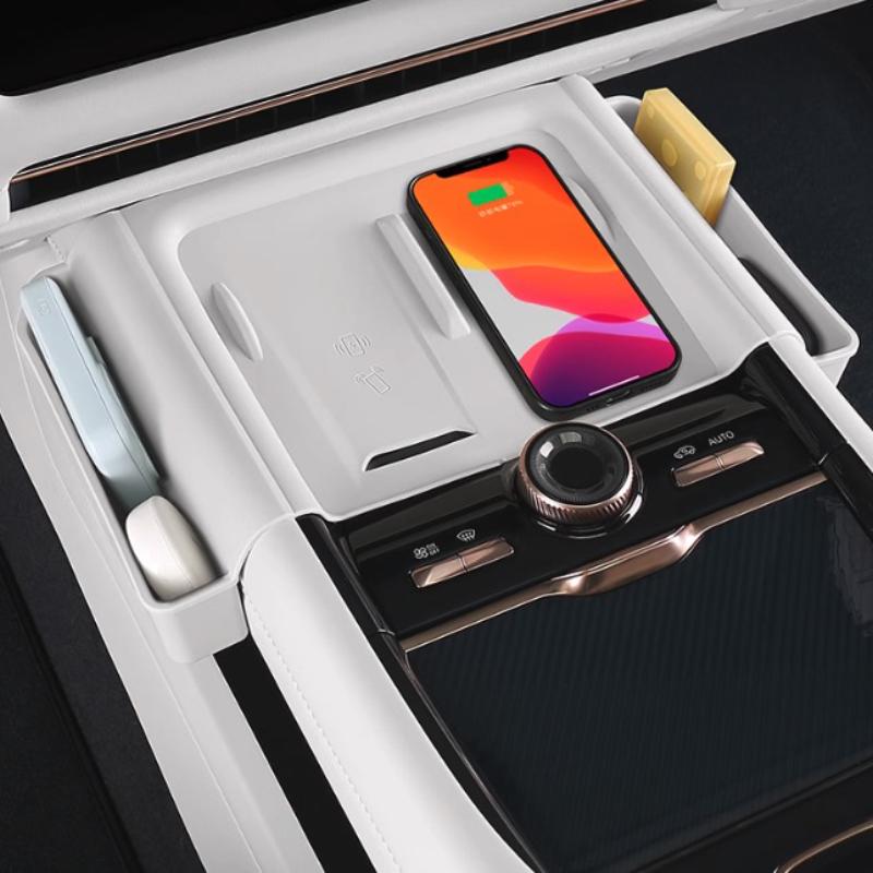 For Lynk&Co 900 2025 Center Console Wireless Charging Pad Mat Anti-scratched Silicone Protective Pad Car Modified Accessories