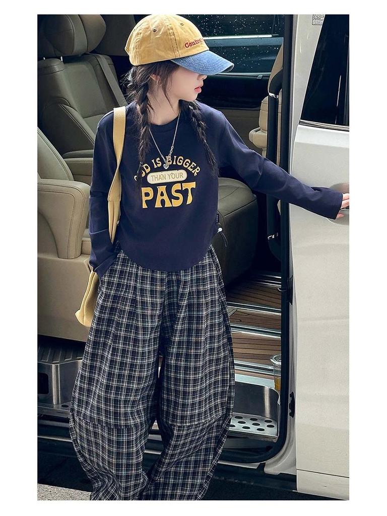 Sportliches zweiteiliges Mädchenset Herbst 2025: Buchstaben Kordelzug T-Shirt & Karierte Hose (Größe 7)