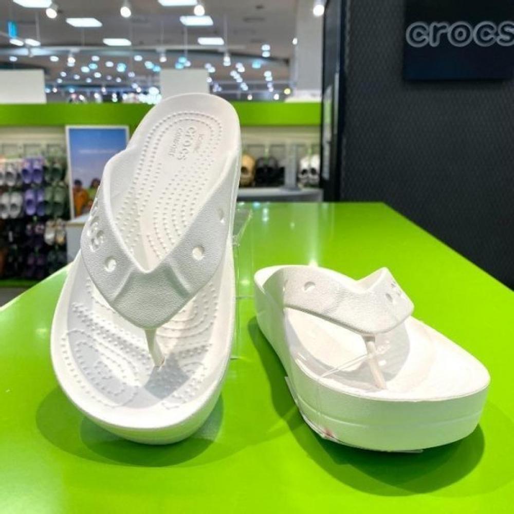 

Crocs Bayah Platform Flip White Sandal Hc02 white/w8/250