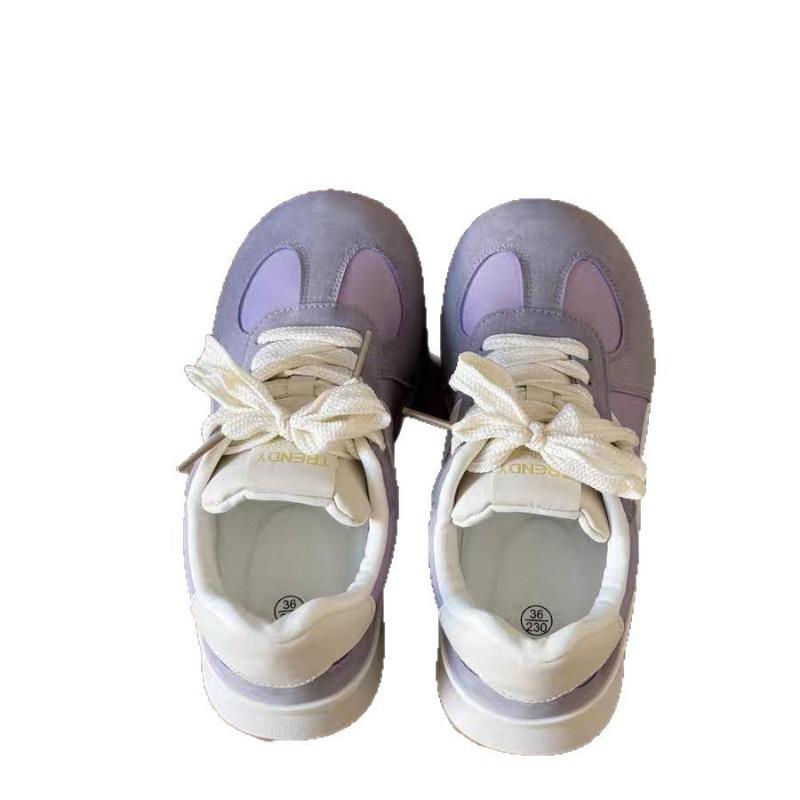 High-end soft-soled casual women's spring new flat-bottomed fashion versatile lightweight sports shoes