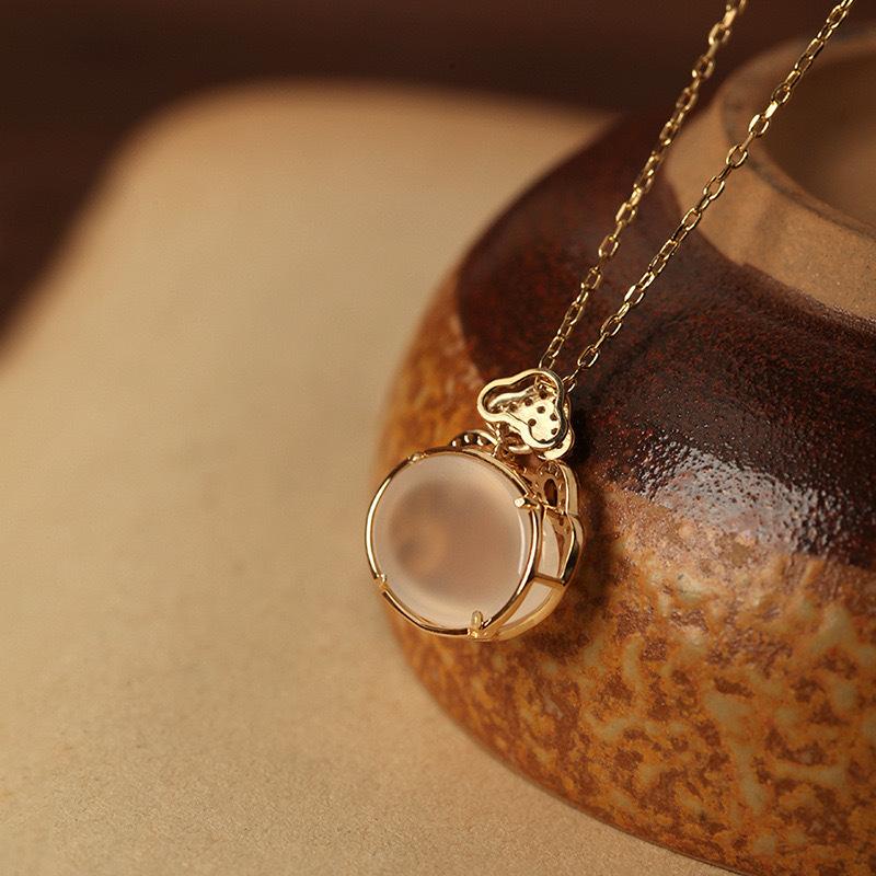 Colier Nou Chinezesc Ruyi cu Lacăt de Siguranță pentru Femei, Pandantiv cu Design Nișă, Lacătul Longevității Guochao, Colier Versatil