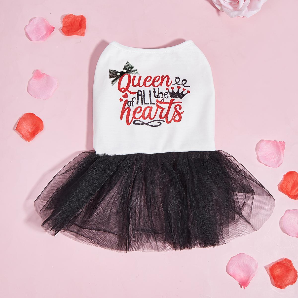 

Pet Dress with Pink Tulle Skirt & Love Elements, Cute Puppy Outfit, Fashion Small Dog Apparel, Sweet Pet Wear for Valentine Day XS（old） чорний