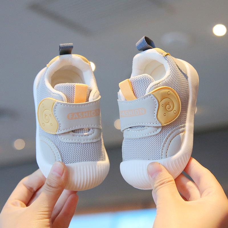 

Breathable Mesh Soft Sole Baby First Walker Shoes - Cartoon Design with Magic Tape for Spring and Autumn 16-20 (Set of 5 pairs) серый