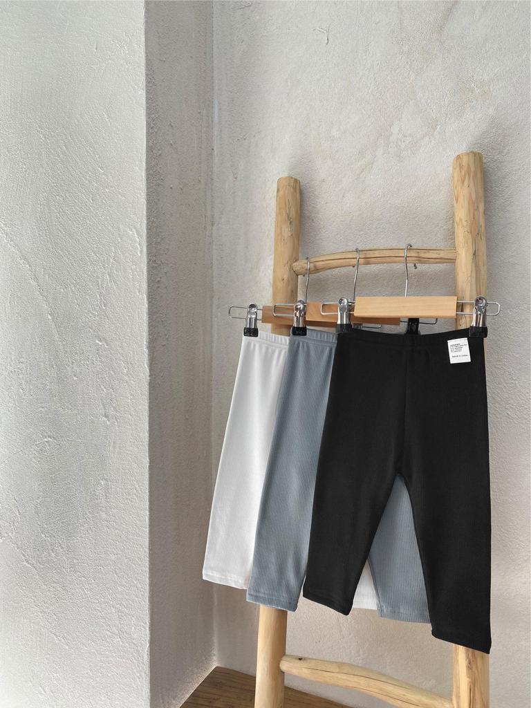 Newborn Velvet Striped Leggings - Elastic, Thin, Solid Color Pants for Boys & Girls, Spring and Autumn.