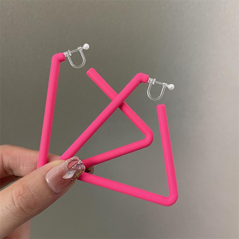 New Color-expanding Triangular Rubber Paint Texture Personalized Earrings for Women