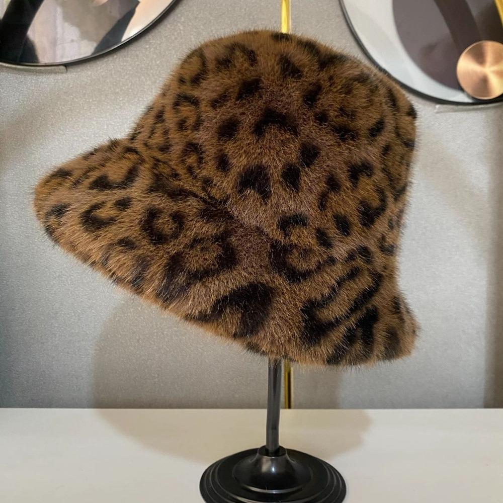 New Leopard Print Winter Fashion Fisherman's Hat Versatile Stylish and Warm Autumn Winter Plush Thickened Hat