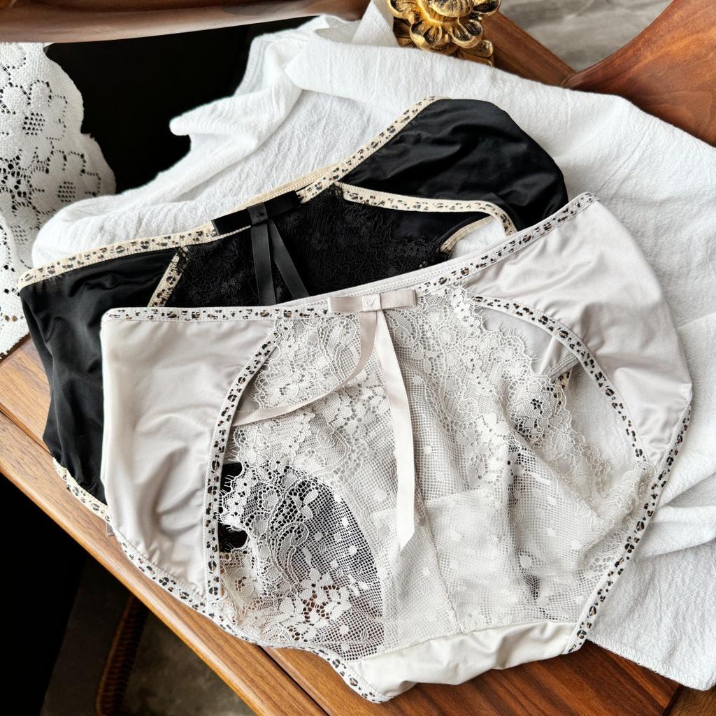 Damshorts med spets och leopardmönster, kant i isilke, för vår och sommar