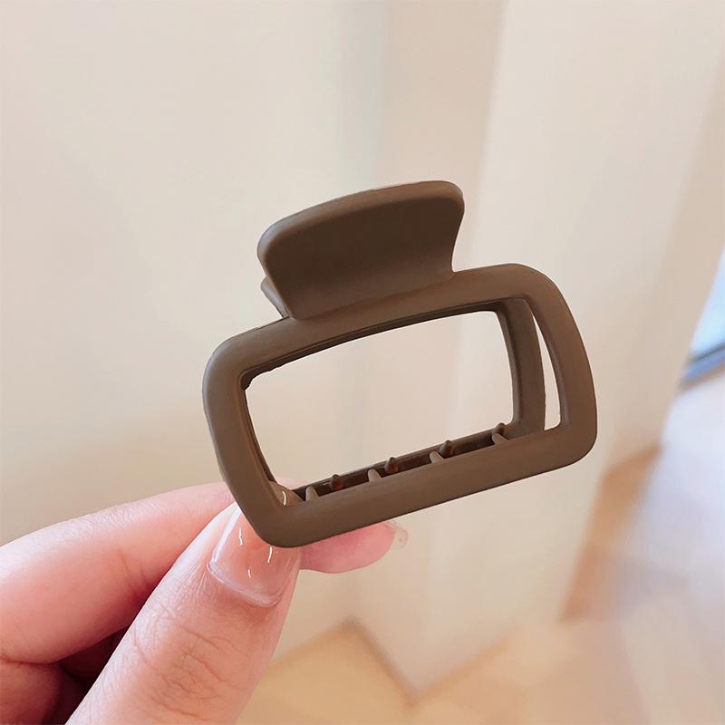 4pcs/set Plastic Hair Claw Clip Small Matte Color Hollowed Square Heart Geometric Shark Clips Hair Clip Women Hair Accessories