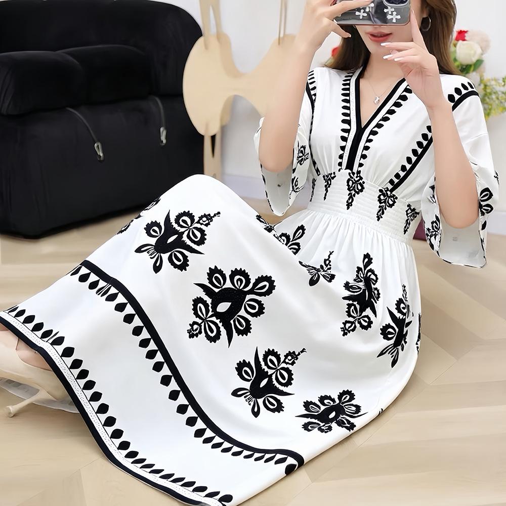 26-Year Floral V-Neck Cotton Silk Batwing Sleeve Beach Dress - Thailand Travel & Vacation Skirt Style
