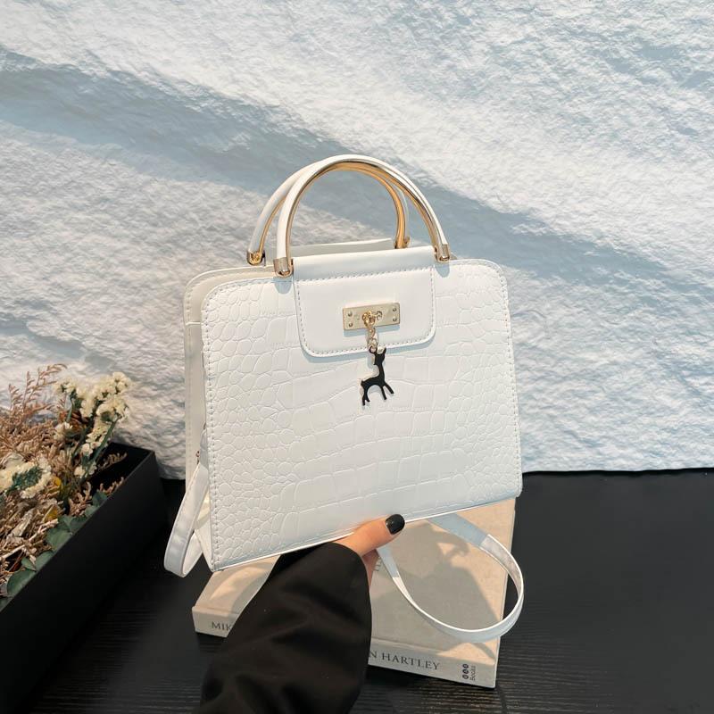 

Premium texture spring women s bag solid color temperament handbag women s messenger bag shoulder bag fashion versatile білий