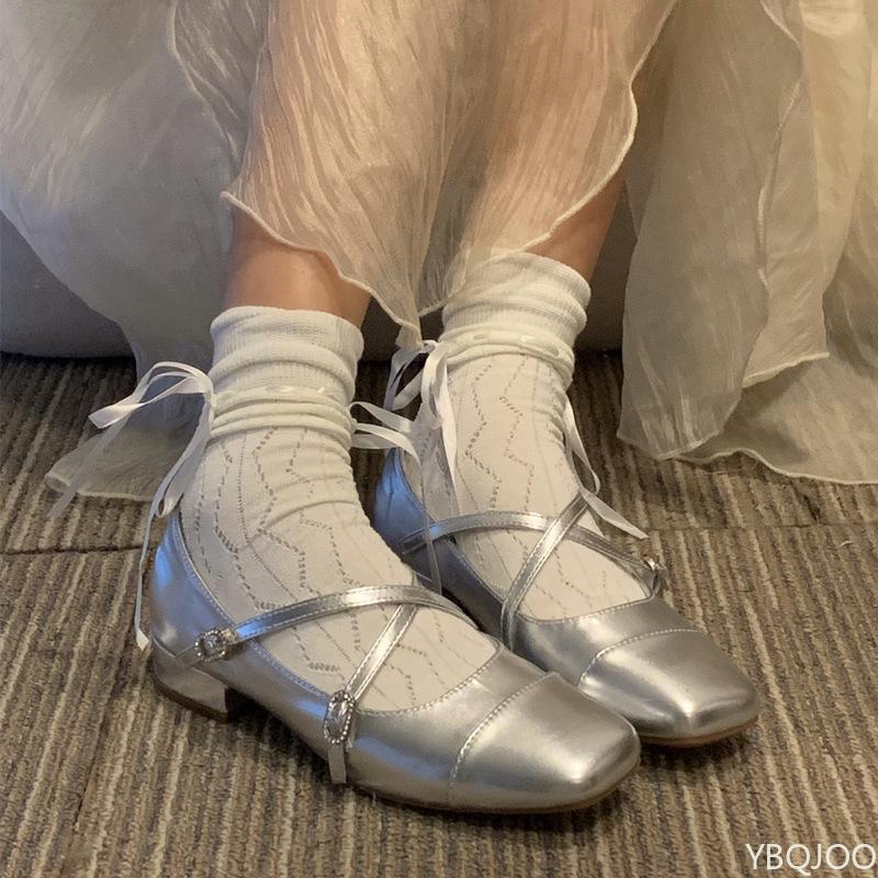 Madingi sidabriniai baleto odiniai batai moterims, prancūziški Mary Jane aukštakulniai, madingi žemo kulno kvadratinės nosies batai, kryžiuotas dirželis, nauji moteriški aukštakulniai