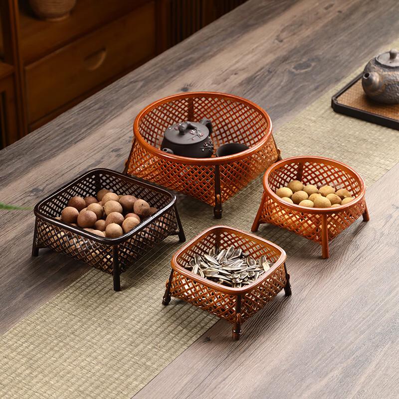 Ručně vyrobený lakovaný bambusový úložný koš