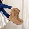 Boots women's short tube and large tube circumference are fashionable and thin, piled up autumn thick-soled fashion boots, and the inner height boots