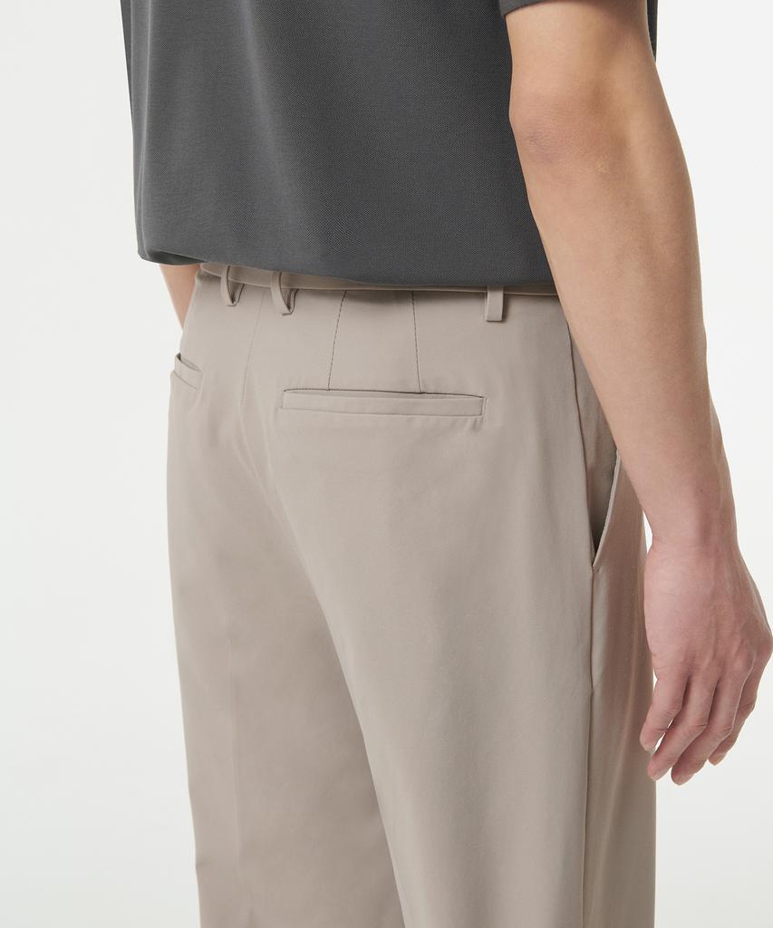 Musinsa Standard Sporty Straight Slacks [Light Beige]