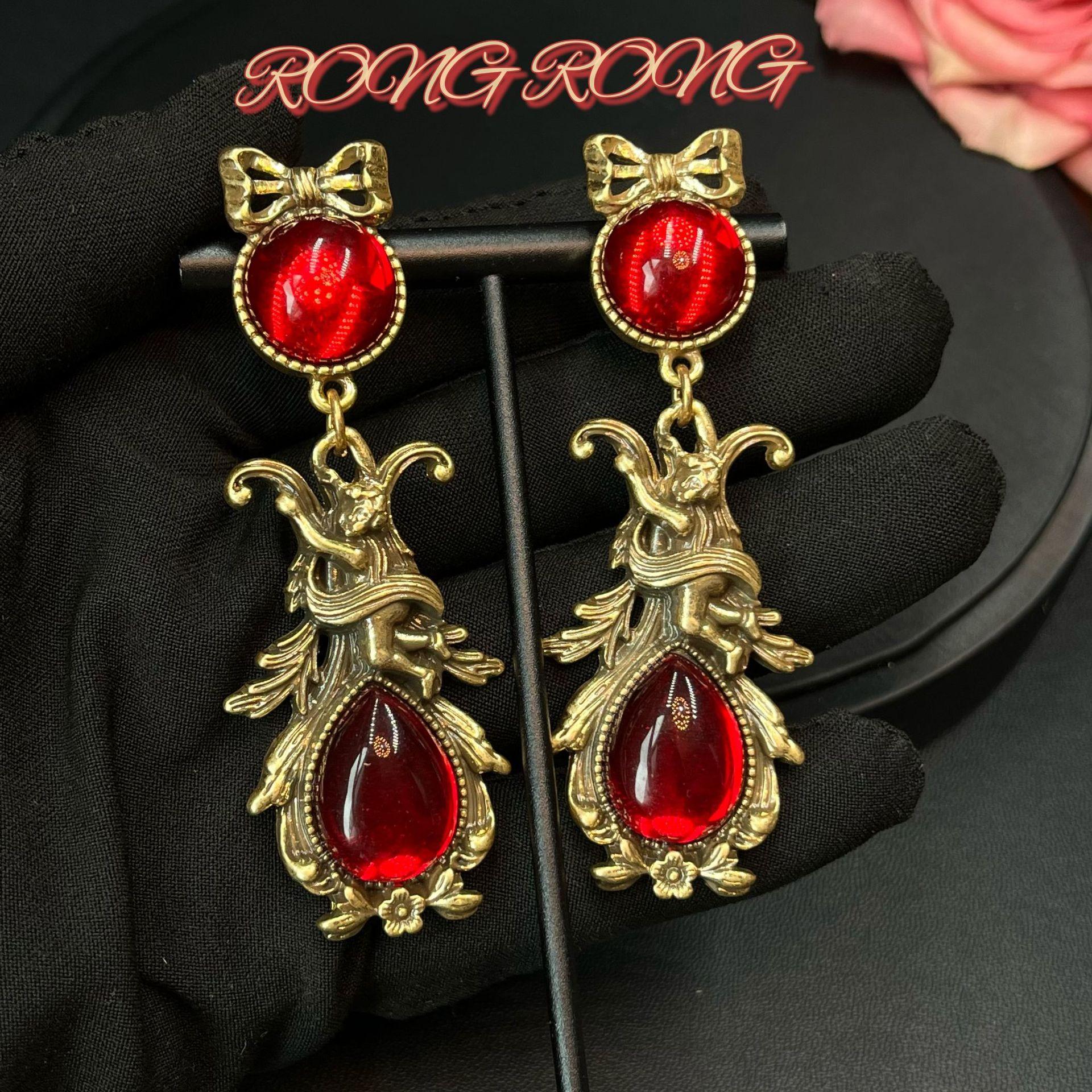 French Court Style Red Glazed Antique Earrings Western Retro Vintage Heavy Industry Temperament красный