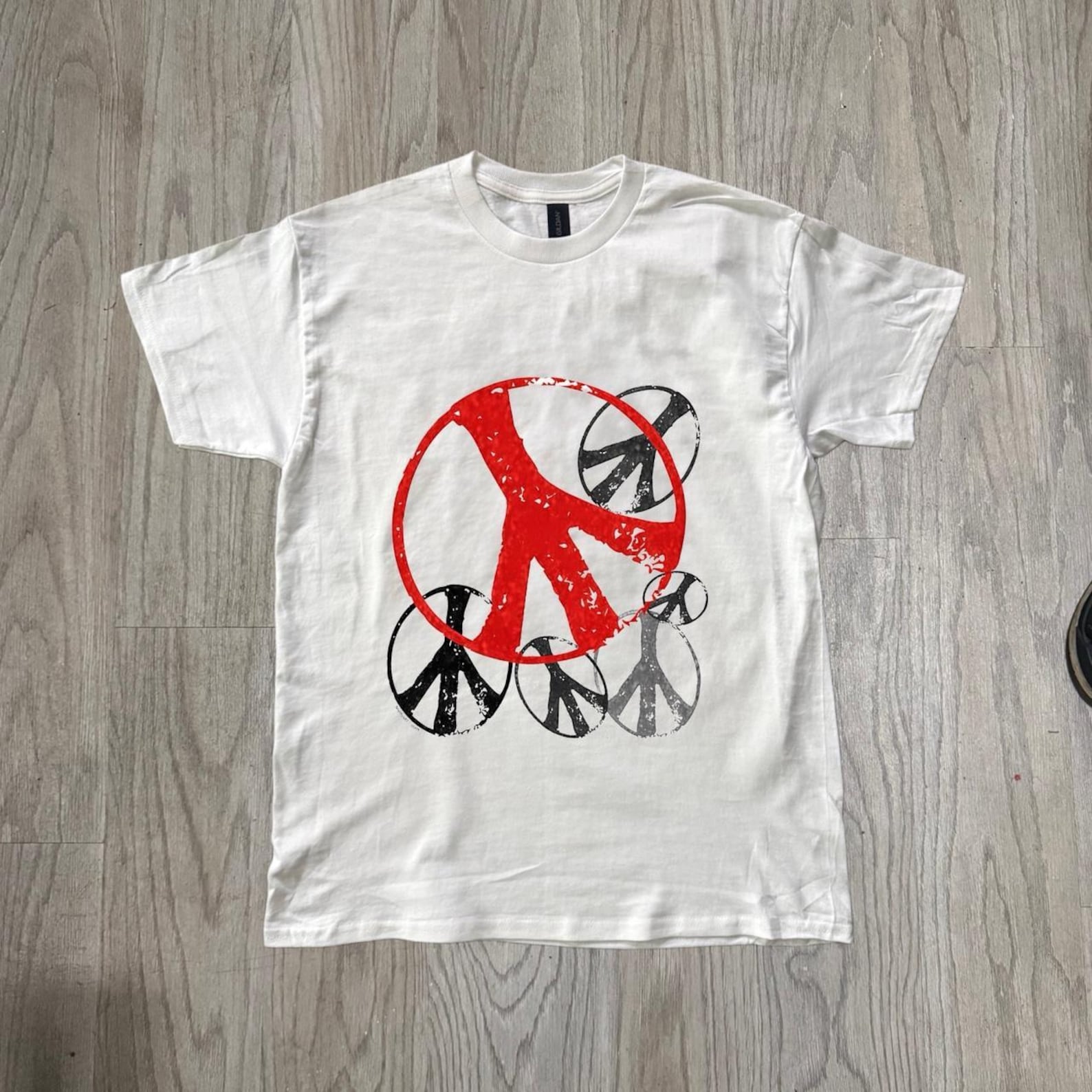 Peace Sign white graphic tee, Peace Sign white graphic tee, Peace Symbol Graphic Tee, Grunge Red & Black Peace Sign T Shirt, Grunge Graphic XL