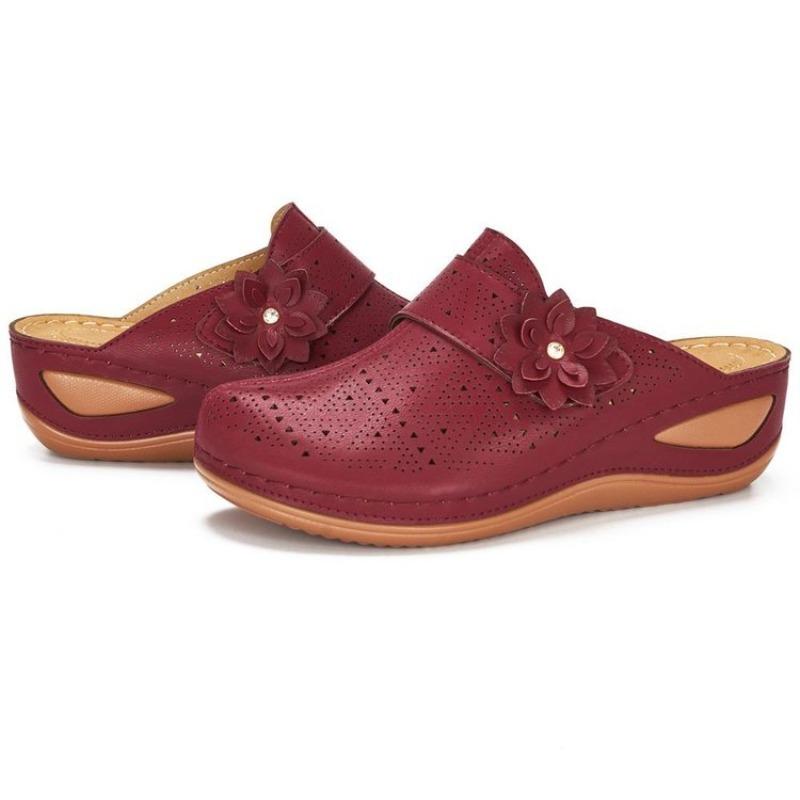 Mode Damsandaler med kilklack för stranden 2024 Vår och Sommar Ihåliga Casual Kilklack Retro Sandaler Damsandaler Zapatos