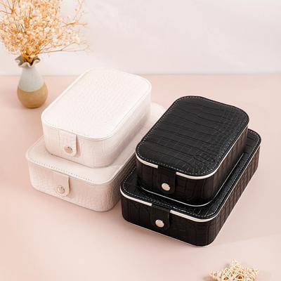 Schmuckschatulle, PU-Leder Schmuckschatulle mit Spiegel, Reise-Essentials für Mädchen, Make-up-Aufbewahrungsbox, Ring-Halsketten-Ohrring-Beutel