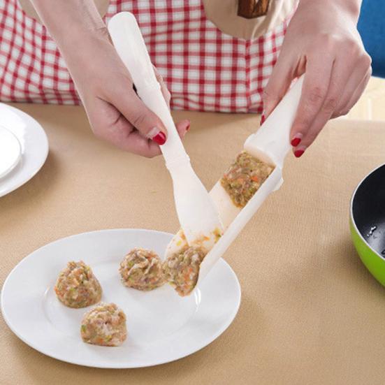 1 Set Meatball Maker Sub-section Design Labor-saving Anti-slid Handle Rice Ball Maker for Kitchen