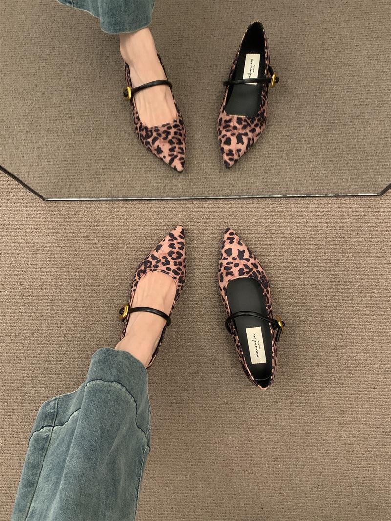 

Остроносые одинарные туфли женские туфли Мэри Джейн с неглубоким носком для поездок на работу Маленькие кожаные туфли с мягкой подошвой и небольшим внутренним увеличением высоты 39