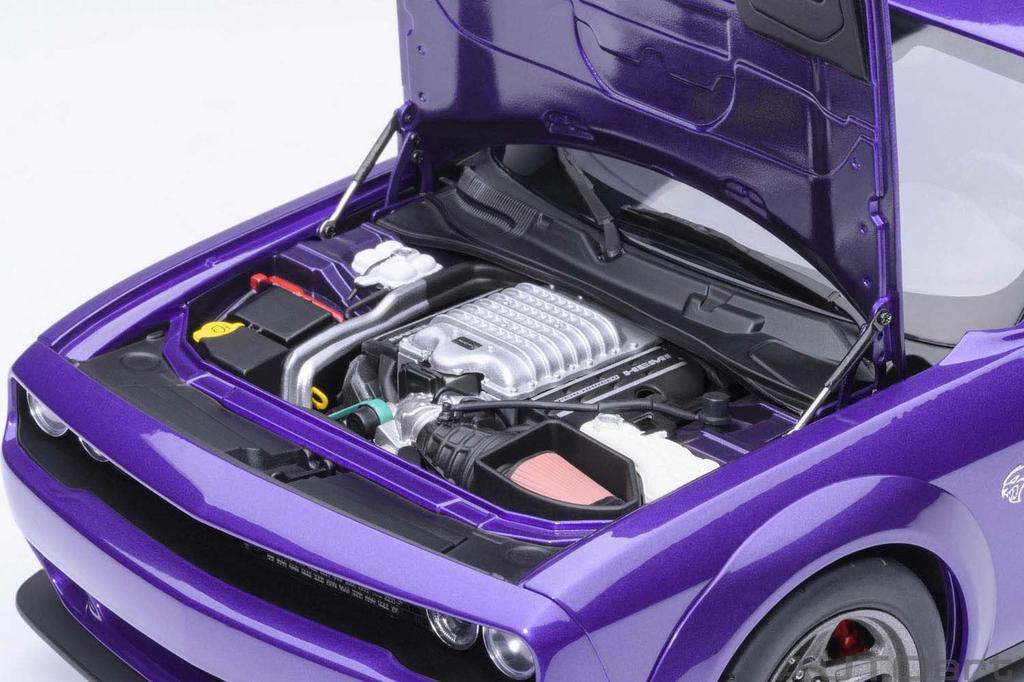 AUTOart 118 Dodge Challenger SRT Super Stock 2023 (Pearl Purple [PLUM CRAZY]) Finished Model 71768
