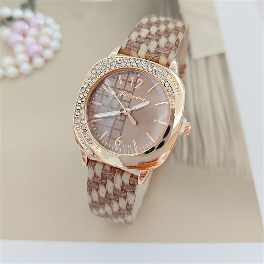 Women Fashion Leather Watch
