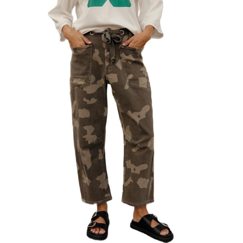 2026 Womens Distressed Camo Straight-Leg Cargo